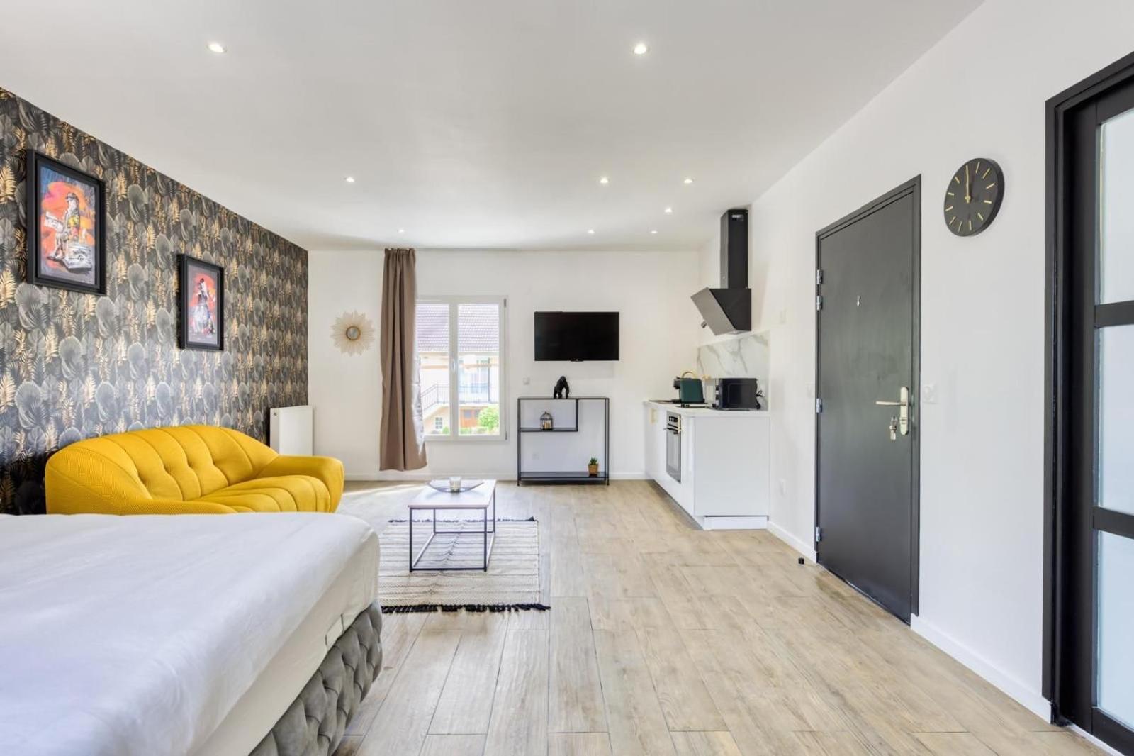 Studio 1 Coubron Екстер'єр фото